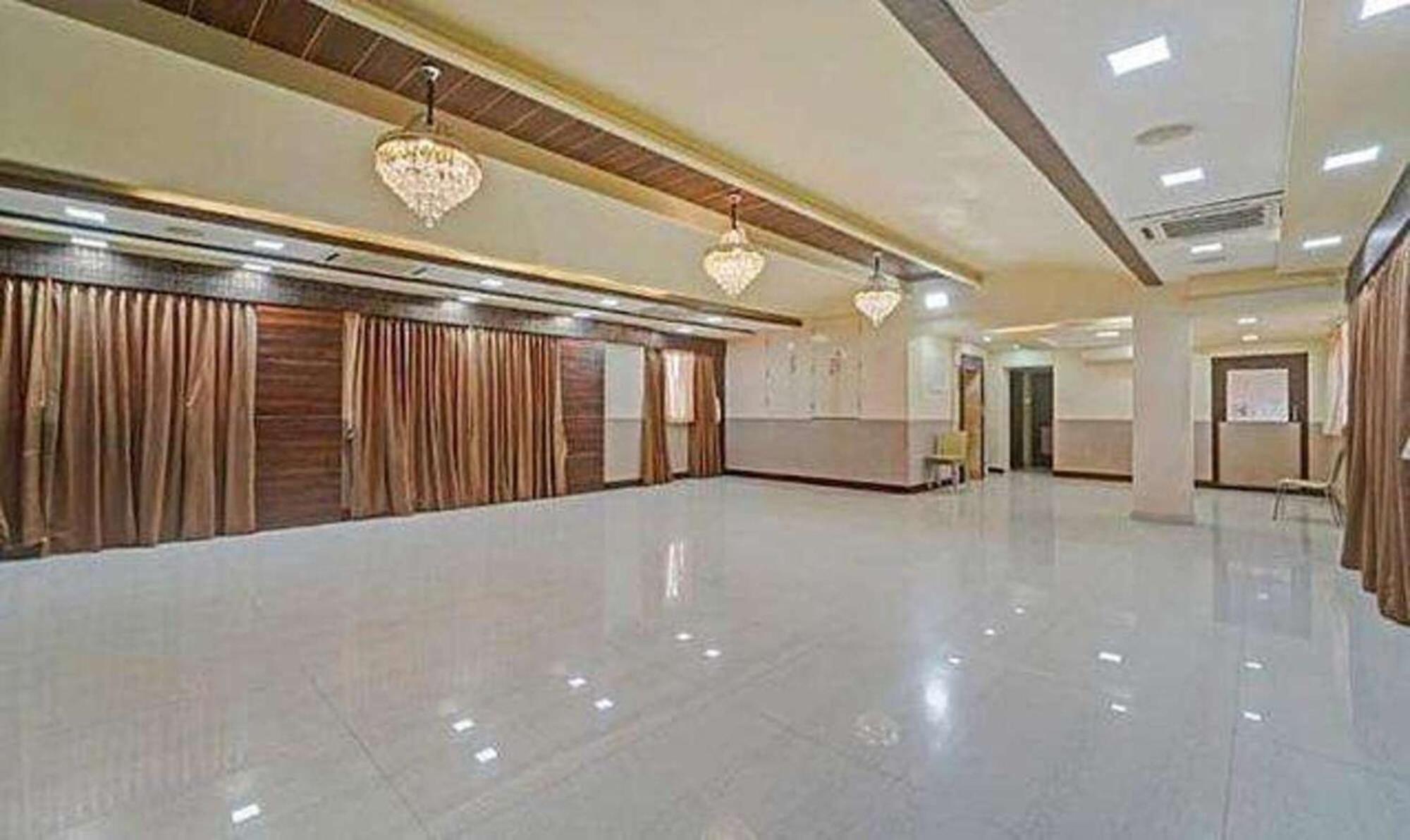 Fabhotel Chennai Palace - Nr Parry'S Corner Екстериор снимка